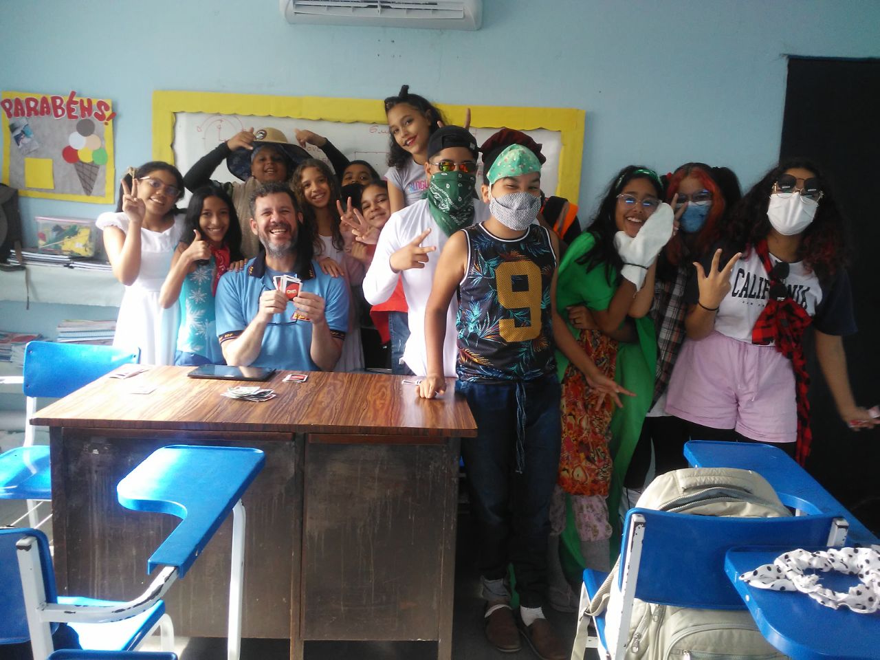 Dia em que aprendi (mais ou menos, rs) a jogar UNO…